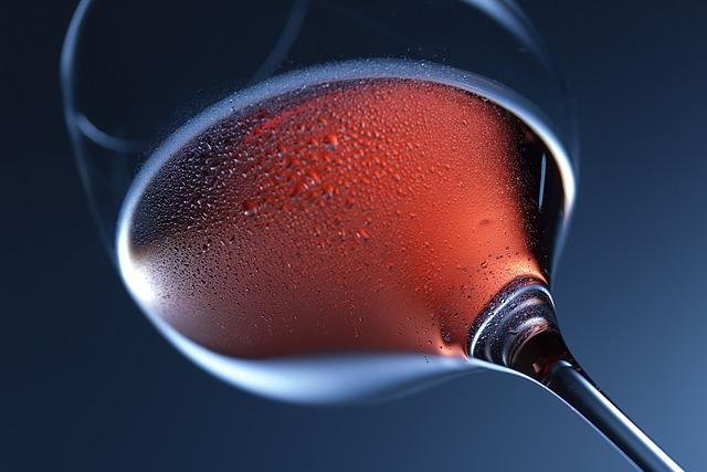 Aditivos y nutrientes: Mejorando la salud de la levadura en el vino